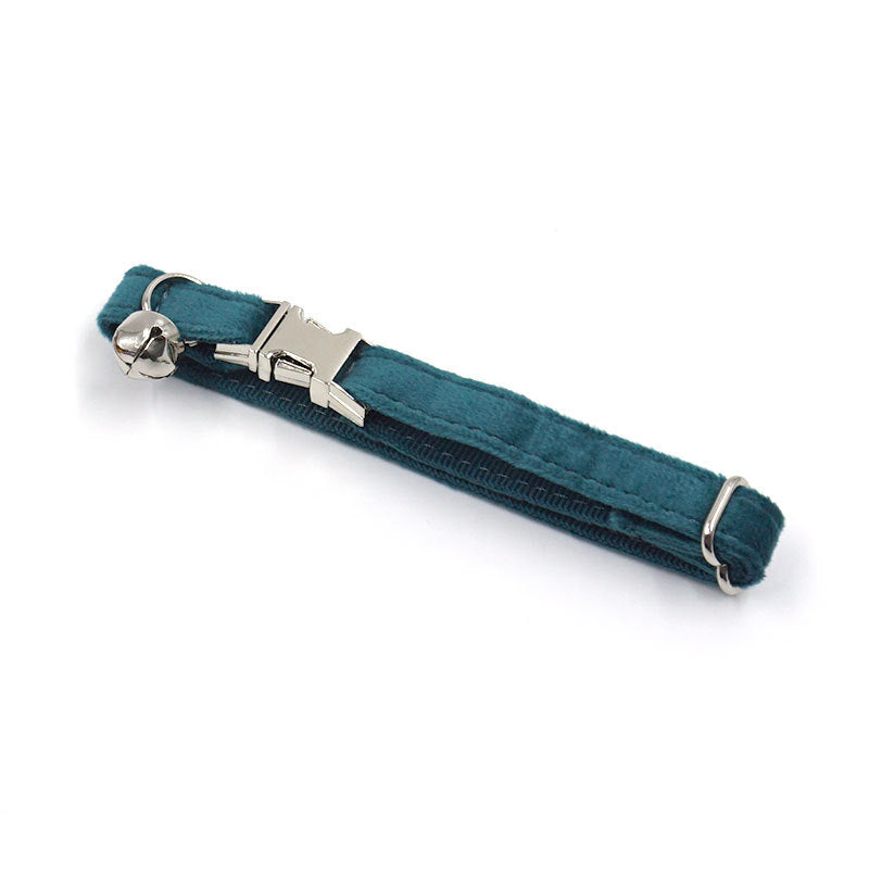 Pettns | Gem Green Velvet Cat Collar with Optional Engraving for Daily Wear