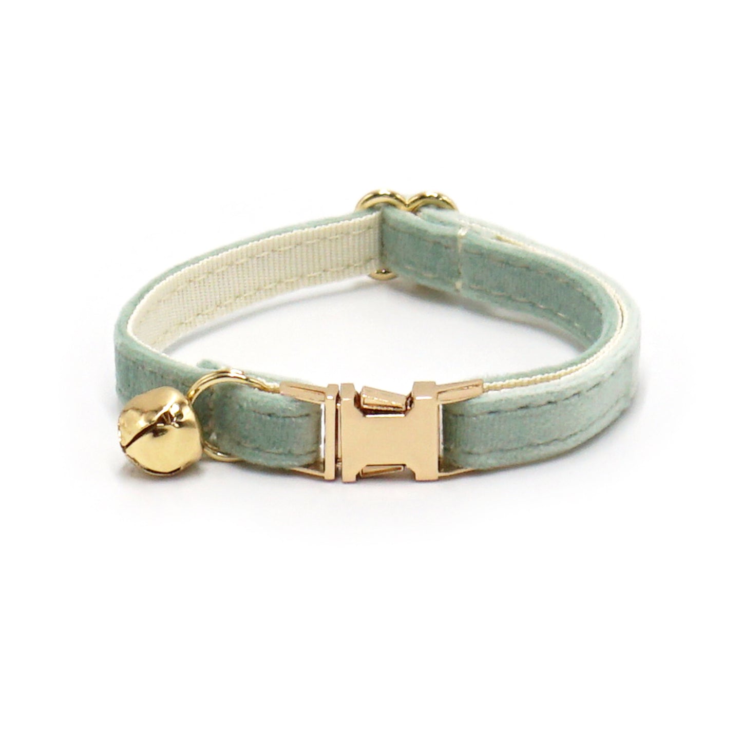 Pettns | Velvet Cat Collar with Bell and Optional Laser Engraving for Daily Wear