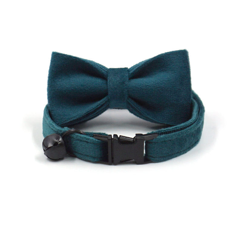 Pettns | Gem Green Velvet Cat Collar with Optional Engraving for Daily Wear