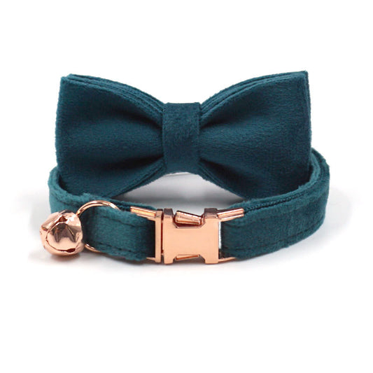 Pettns | Gem Green Velvet Cat Collar with Optional Engraving for Daily Wear